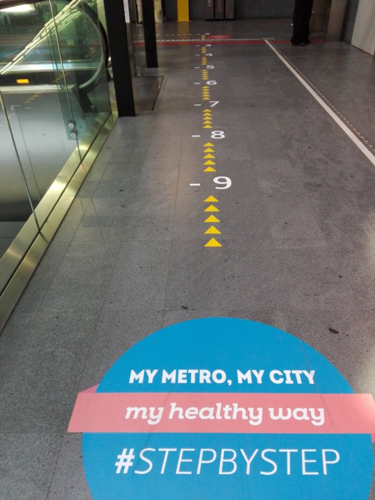 metro_brescia's tweet photo. #Myhealthyway: Ricarica il tuo umore di energia positiva con i consigli che trovi in Stazione Fs! #stepbystep https://t.co/eiO3WWIdYm https://t.co/izB9nNexMb