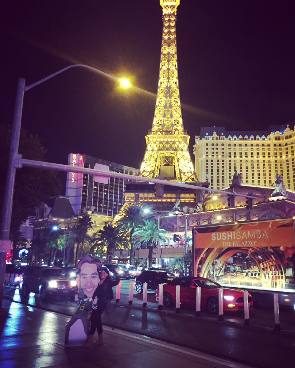 AudgeFitzHagan's tweet photo. Taking in the Parisian sights, as ye do.... when in #Vegas ๐ #RyanElfOnTour #VegasBaby #LateLateToyShow #ToyShowSnap https://t.co/Zne5gmpBZK