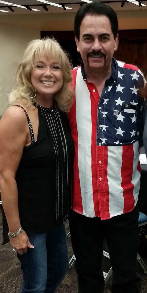 Penny will guest today on Joe Bielinski's County Café, HankFM 92.1, Ft Worth, 6 pm Central. Listen live here: themayorofcountrymusic.com #rfdtv