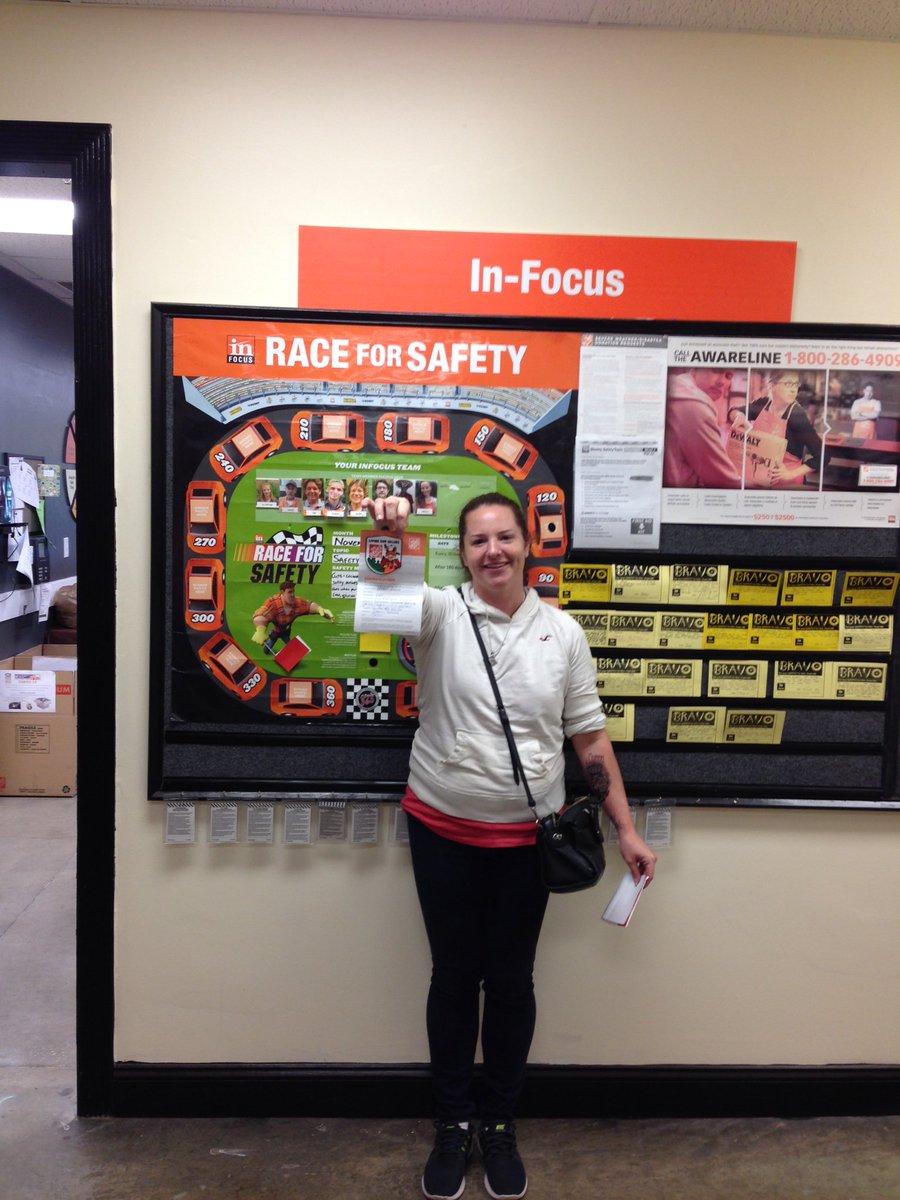 anolie's tweet photo. Awesome Heather! 11 Credit cards today! Thank you for all you do! #6364rocks @WeRIrish27;@sgaskinshd;@AsmDan6364 https://t.co/eN6UcbON6S