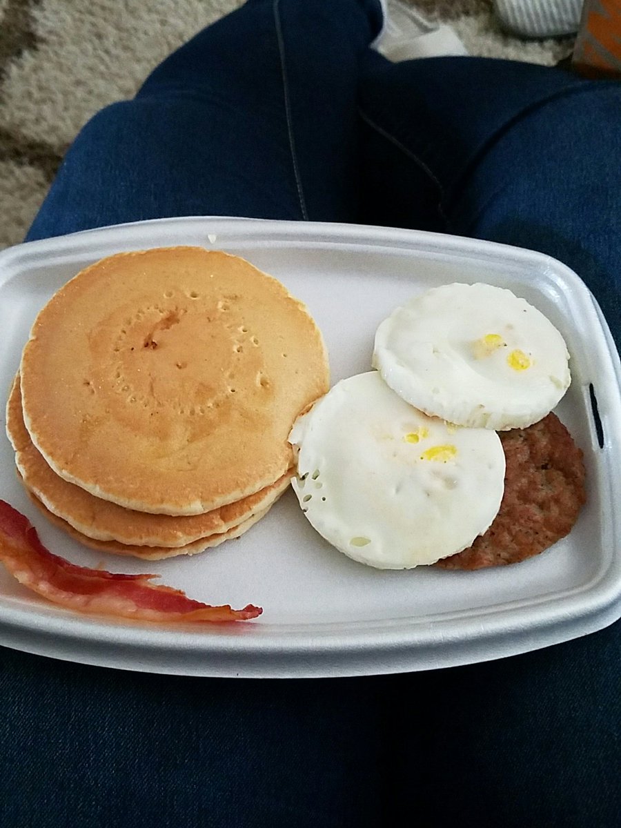 anasquats's tweet photo. When did @McDonalds stop serving their Scrambled eggs??! How upsetting 😒 https://t.co/vCIrJ97c4a