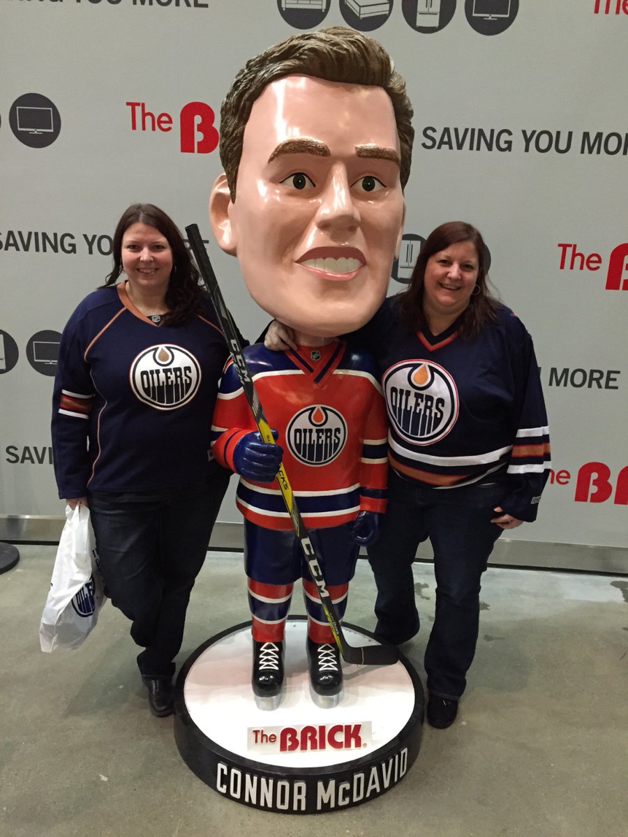 RKinnear4's tweet photo. #brickbestseats @EdmontonOilers @TheBrick Great sisters day at the game! https://t.co/2NhZDaHjCN