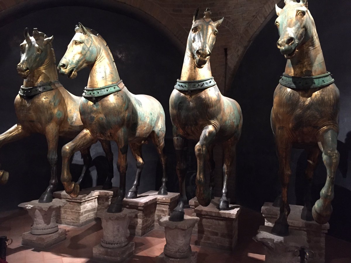 tsnowbird5000's tweet photo. Venice: The original Four Horses of St. Marks (Triumphal Quadriga) https://t.co/Dls3QO9TYR https://t.co/2W0k4FORK1