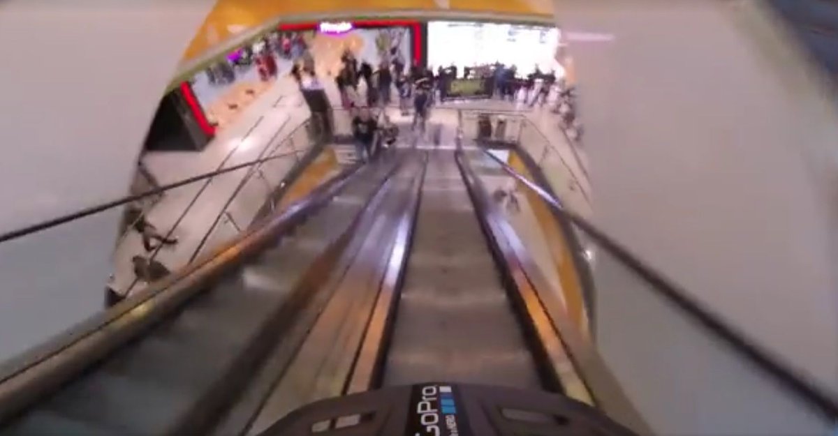 officialleatt's tweet photo. Would you compete in this #DownMall race in Budapest? https://t.co/K0G6xGSD8B #LeattFamily #PushYourLimts #OverToYou https://t.co/DrLYoCPwC7