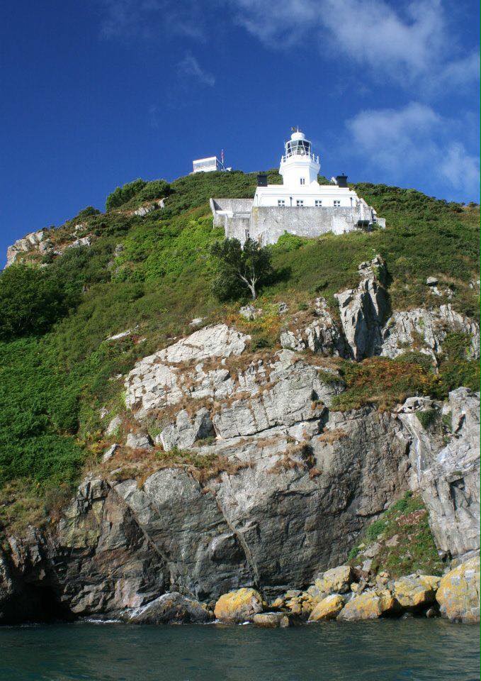 SarkApartments's tweet photo. Sark, the crown jewel of the Channel Islands, nestled in between Guernsey and Jersey, 80 miles south of England. Come and soak up the beauty https://t.co/zLNnIFlfFH