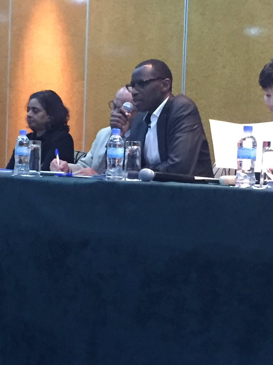 MikeKayonza's tweet image. Signing ceremony between PASET &amp;amp; KIST Korea #Rwanda_Edu in support of Regional Scholarship &amp;amp; Innovation Fund #PASET