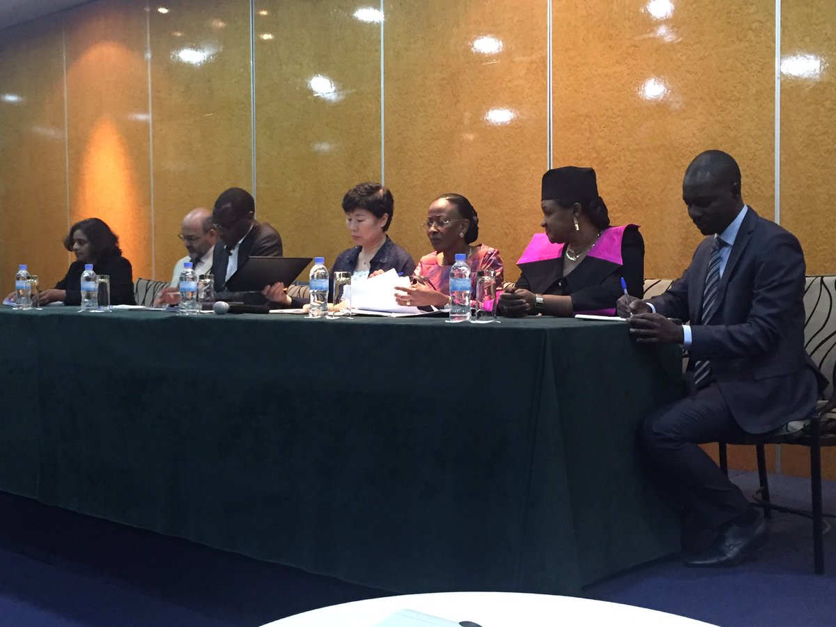 MikeKayonza's tweet image. Signing ceremony between PASET &amp;amp; KIST Korea #Rwanda_Edu in support of Regional Scholarship &amp;amp; Innovation Fund #PASET