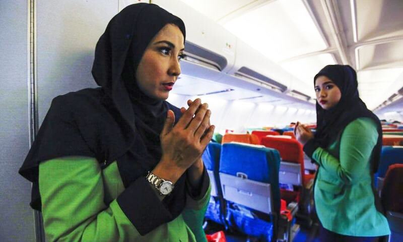 BCalStewardess's tweet photo. #rayaniair #malaysia #stewardess #avgeek https://t.co/OzDeXqG1K8