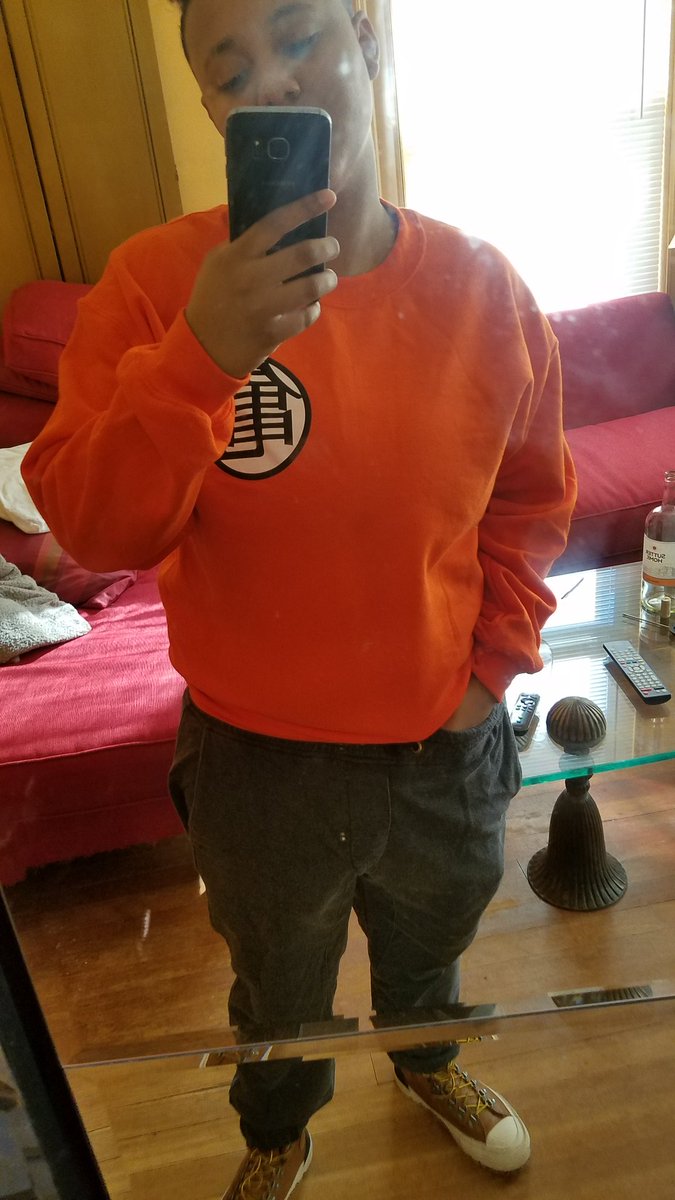 ComplexBlackBoi's tweet photo. Us Dykes not doing the #GreySweatPantsChallenge? 🤔😏

I wouldn't be my truest self, if I ain't drop this on the TL 😏💕🍆
#Plasdick https://t.co/RdRFGM2UYj