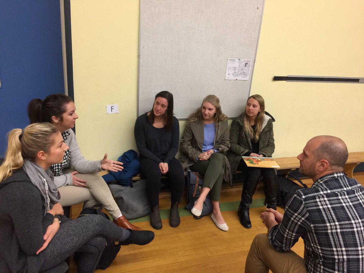 #Criticalliteracy at Bankhead Elementary w/ <a href="/bsteaching/">Blake Smith</a> #coplan #coteach #coreflect <a href="/threecampus/">Three Campus</a> #insituteachered @literaciesinaction #sd23