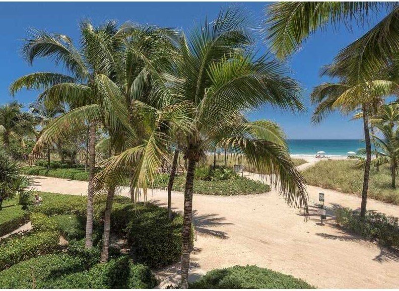 miamibroker's tweet photo. $1 Million Deal In Bal Harbour Oceanfront, 2/2 2,018 s/f https://t.co/SsGLZFIc1O #TodaysDeal #BrosdaandBentley #LoveBalHarbour #CondoDeals https://t.co/jNnXI3v82G
