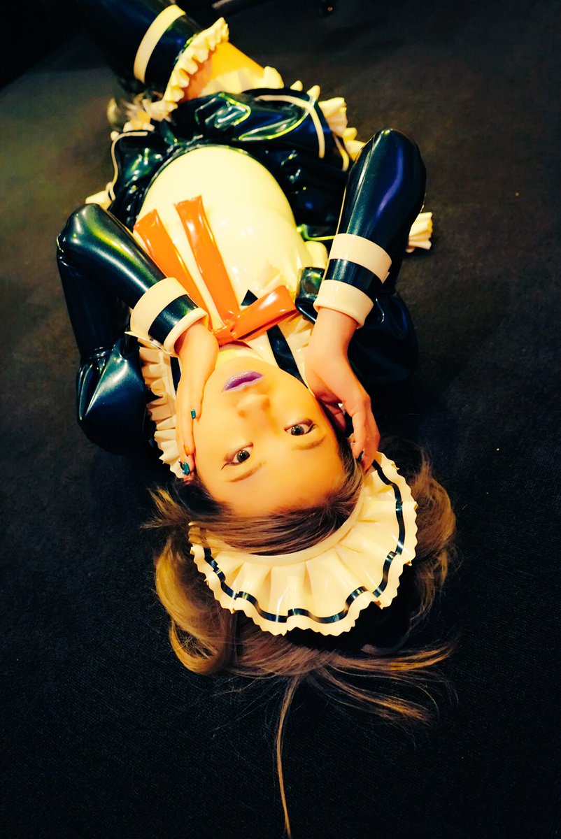 rck519's tweet photo. kurageさんのメイドラバーを着させて頂きました(*ﾟДﾟ*)♡
#kurage
#rubber 
#メイド https://t.co/jIPo2WKZqE