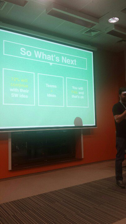 MissionToRun's tweet photo. Team is more important than idea Time to wrap up #fintech #startup #MissionToRun #Startupweekend https://t.co/Z1LnVW2jAf