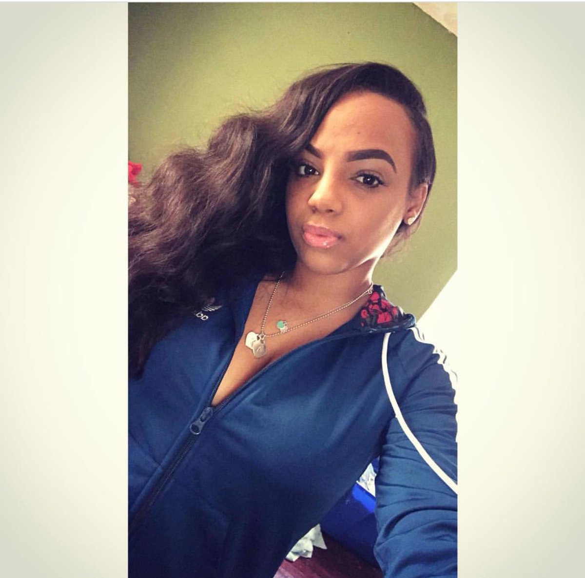 TheRealMs_100's tweet photo. #StyledByyae #Sewin #Openings https://t.co/1YV5duBGnJ