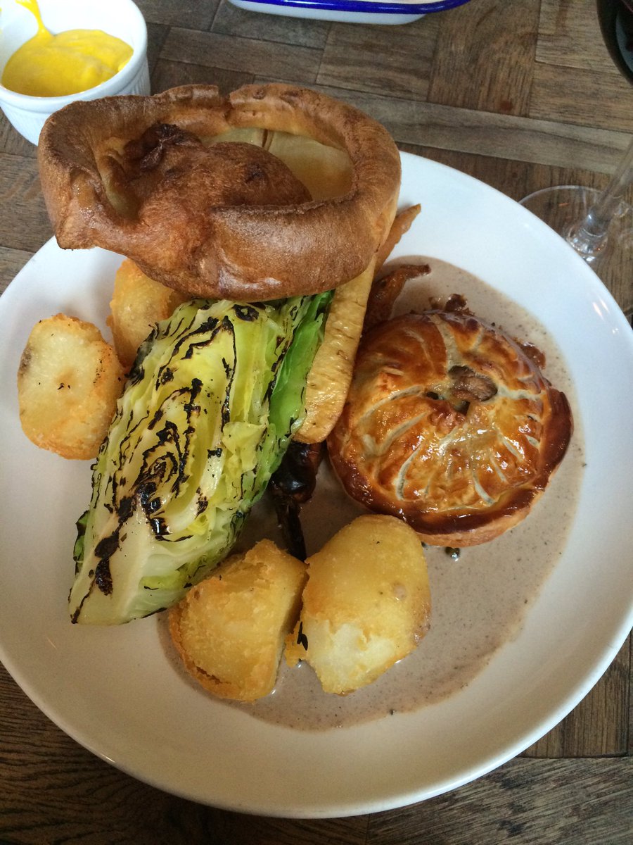 whiskysister (@humphrette) on Twitter photo Best Sunday roast in London! ❤️ Best Sunday roast in London! ❤️