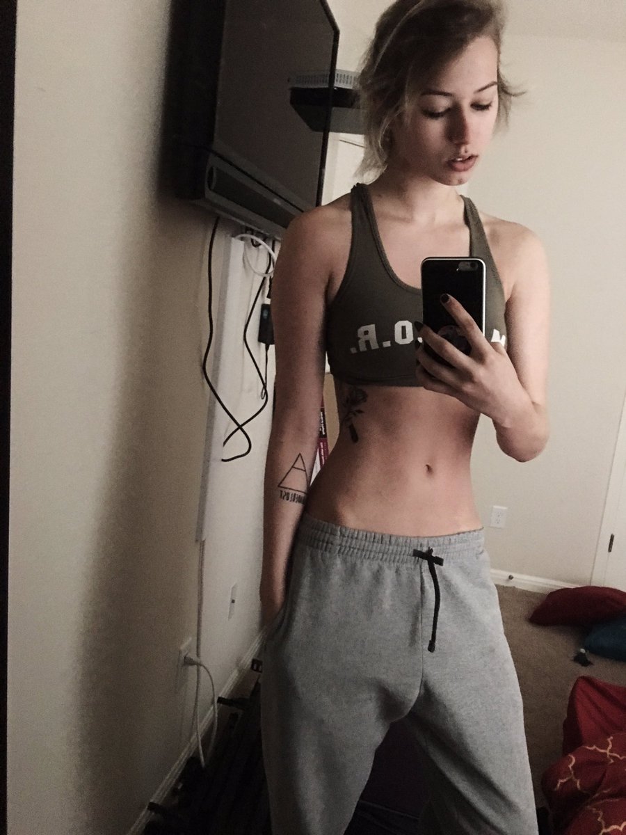maddiewelborn's tweet photo. so can girls do the #GreySweatpantsChallenge https://t.co/0YNszzQtZW
