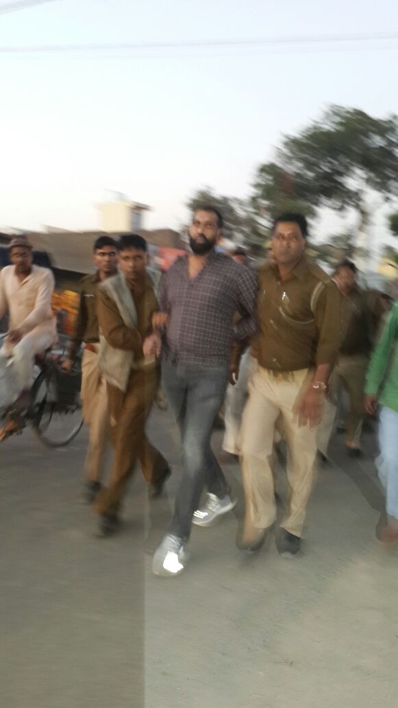 IPS_Association's tweet photo. Kudos to constables Shahzad Ali &amp; 
Deepanshu Tyagi of PS Kairana in @Uppolice whose presence of mind led to arrest of terrorist Pamma https://t.co/h7Ce8KDNSZ