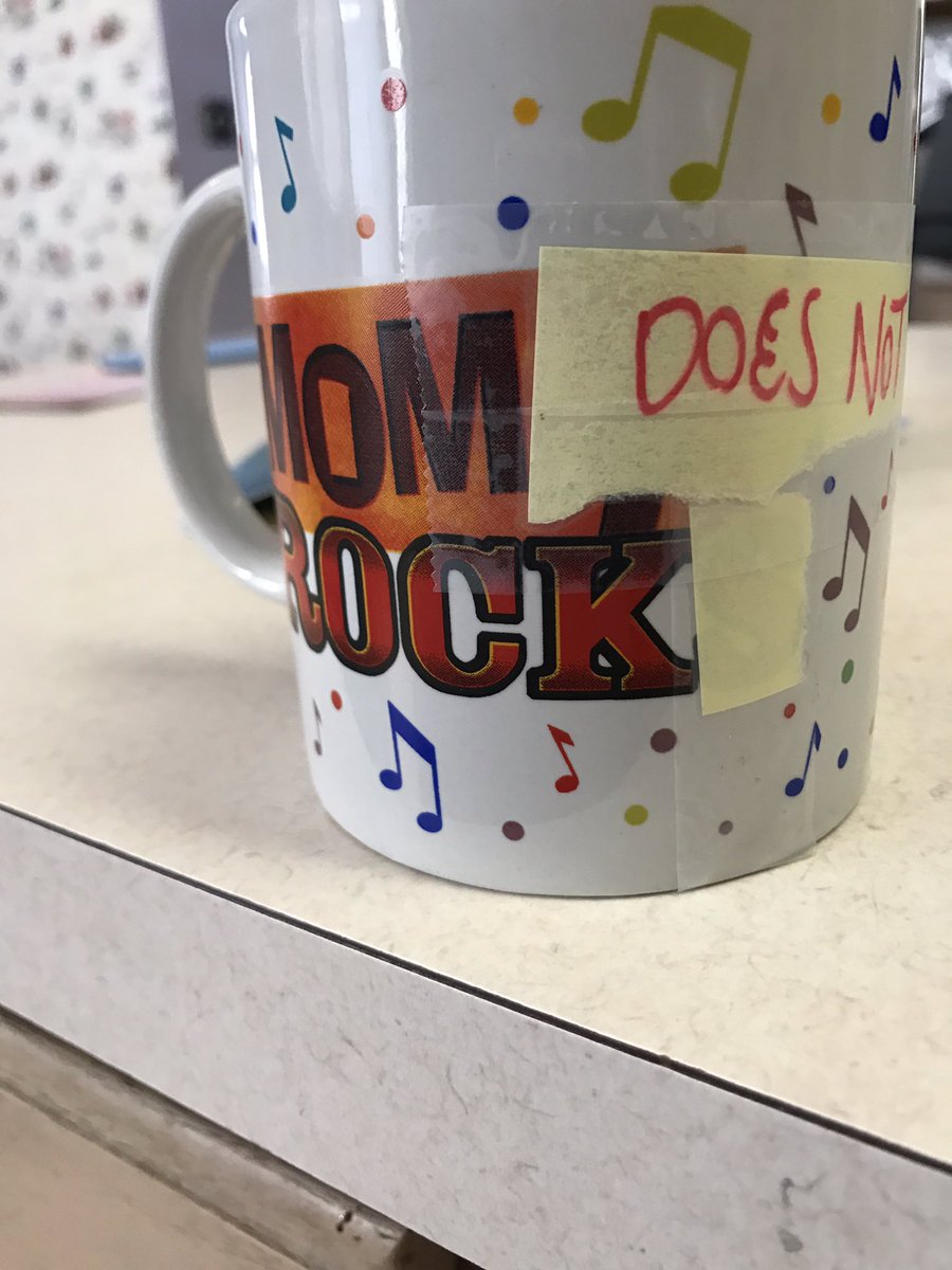 alexavec's tweet photo. My brother got mad at my mom so he took Post-It notes and changed all of the quotes on her mugs I CANT MAKE THIS UP https://t.co/00jFSnmFRL