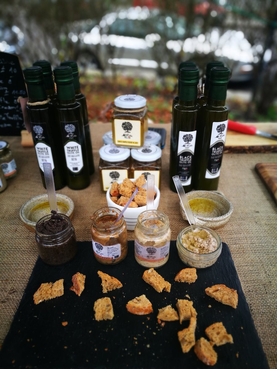 harrowmarket's tweet photo. Fresh Italian Truffles 

#Christmas #shopping #gift #giftideas  #community #village #market https://t.co/FYsww3Pnhp