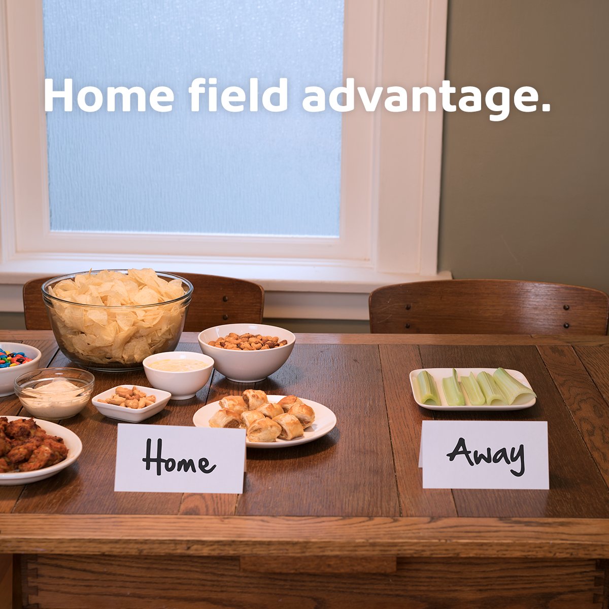 ShawInfo's tweet photo. We're proud to present the 104th #GreyCup https://t.co/XeAsikNccB