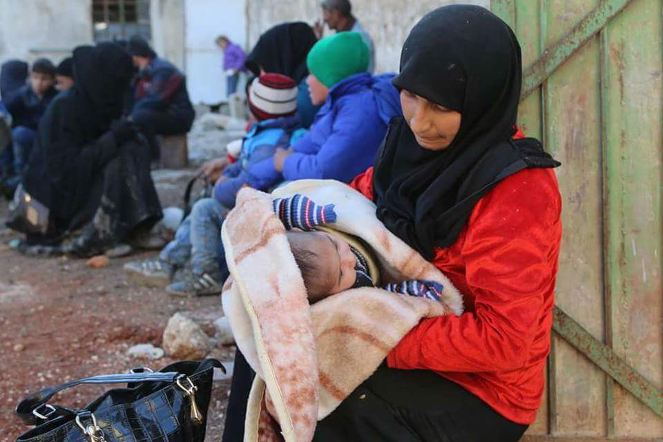 BreakingKurd's tweet photo. #breakingkurd
Thousands of civilians flee eastern #Aleppo from regime bombardment to Kurdish district of Sheikh Maqsoud.#Twitterkurds #Syria https://t.co/Wymk2NI1eu