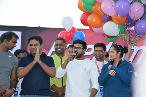 MChimmani's tweet photo. Colorful 10K Run flagged off by Hon @MinIT_Telangana @KTRTRS today at Necklace Road.  #TrulyNewEra  #TrendyHYD  #HealthyHYD https://t.co/NFv67eXA6c