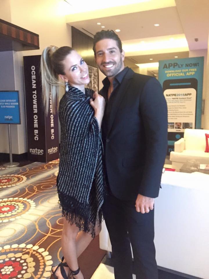 Darcy_Donavan_'s tweet photo. #Tbt nuestra Princesita @ximenaduque con nuestro Principe @DavidChocarro en #Napte2016 ❤ 😍 😘 https://t.co/FJtywdP7gq