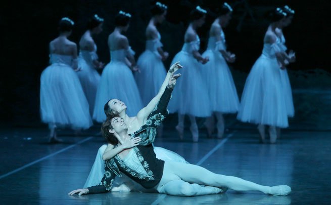 Shanghai #Ballet's Giselle an exquisite, dreamlike visit ow.ly/Nb4F306sII6