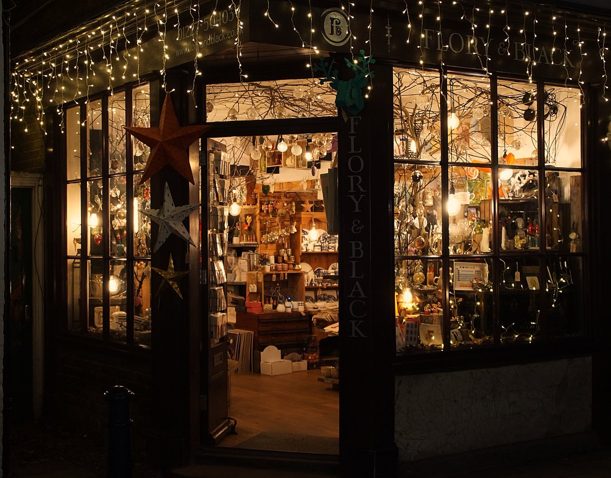 Stuck for present ideas here's one you can get your teeth into <a href="/FloryandBlack/">Flory&Black</a> #whitchristmas