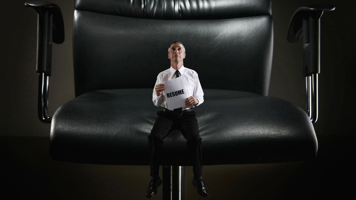 A top recruiter on what anyone can see after 30 seconds with your resume - bit.ly/1WTdyLJ