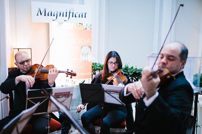 Ven a conocer y escuchar a Magnificat en #loveandwinterferia y participa en el sorteo de un coro de cuatro voces y un violín para tu boda