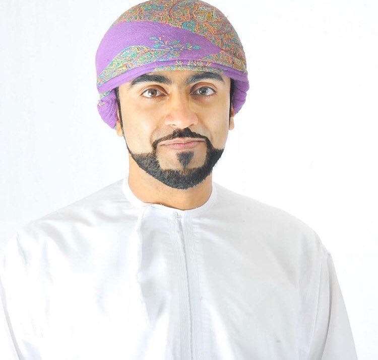 knowledge_oman's tweet photo. #KnowledgeOman 's VP for Learning &amp; Development, Usama Al Farsi, is presenting the team in @tanfeedh 's event. Tmw 28/11/2016| 7:30 PM ✨💼 https://t.co/VzzYAfsUA6