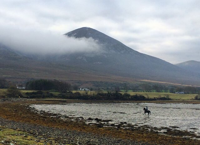 Horseriding on the beach with Croagh Patrick behind...where else can you get this? 🐴 <a href="/CroaghPHostel/">CroaghPatrickHostel</a> #CroaghPatrickStables