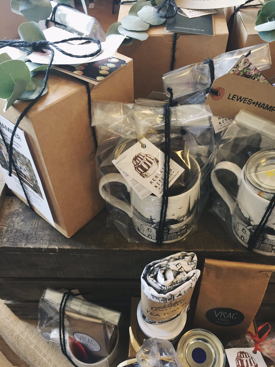 lewesmap's tweet image. So lovely to see you today @SevenSpices @vracteashop @Merleskitchen #lewes4christmas #leweshamper #Lewes