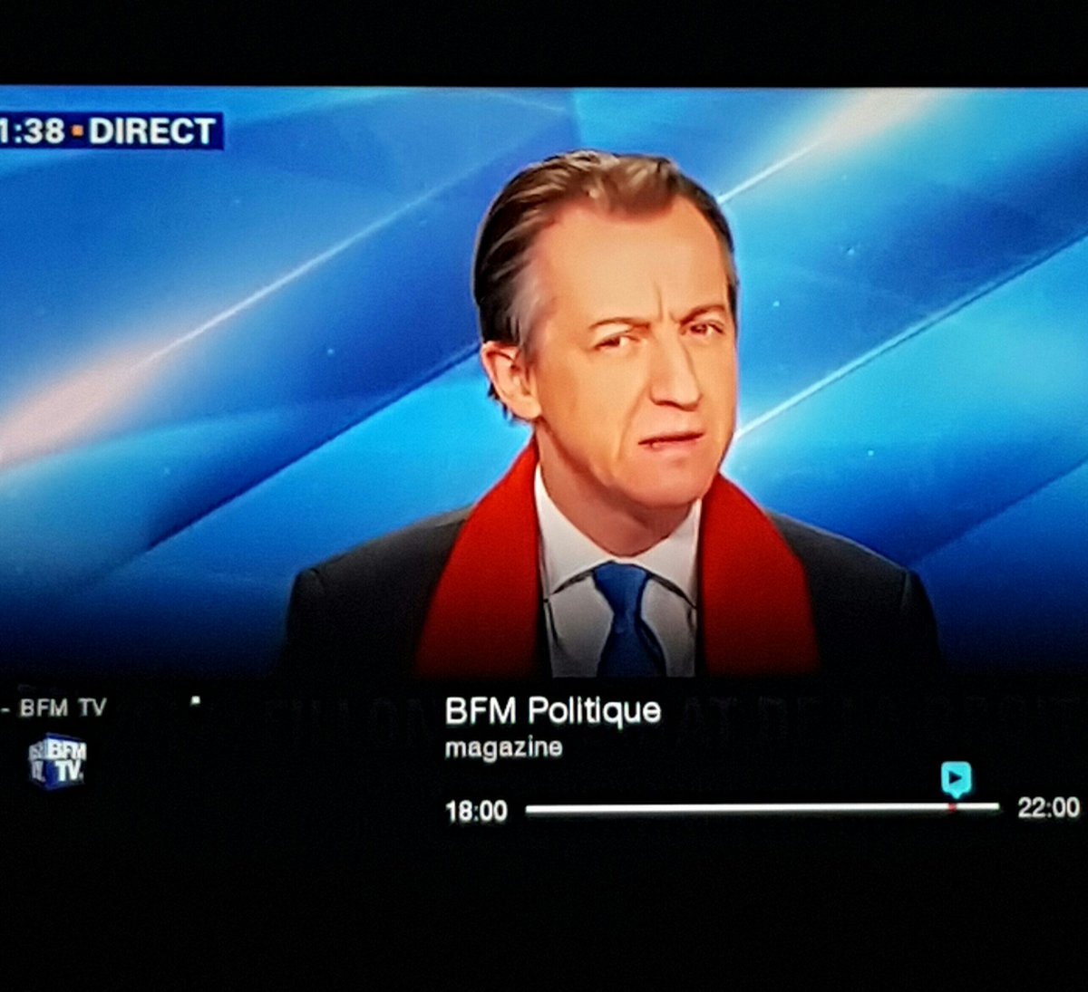 TCAPPURI's tweet image. Rêve d'un malade un jour qui pourrait le pendre avec son écharpe.