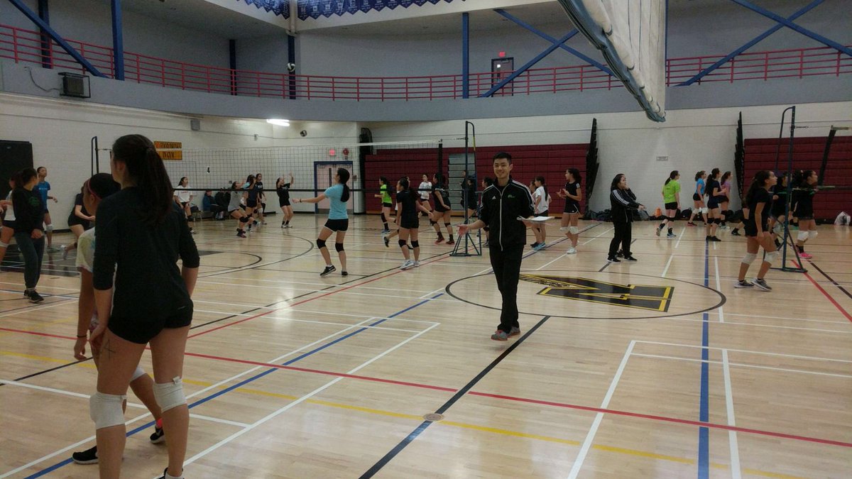 ApexVolleyball's tweet image. There&apos;s so much talent at this year&apos;s 15U level, Coach Corey doesn&apos;t know what to do (yet)! Good luck, everyone! #GoApexVC