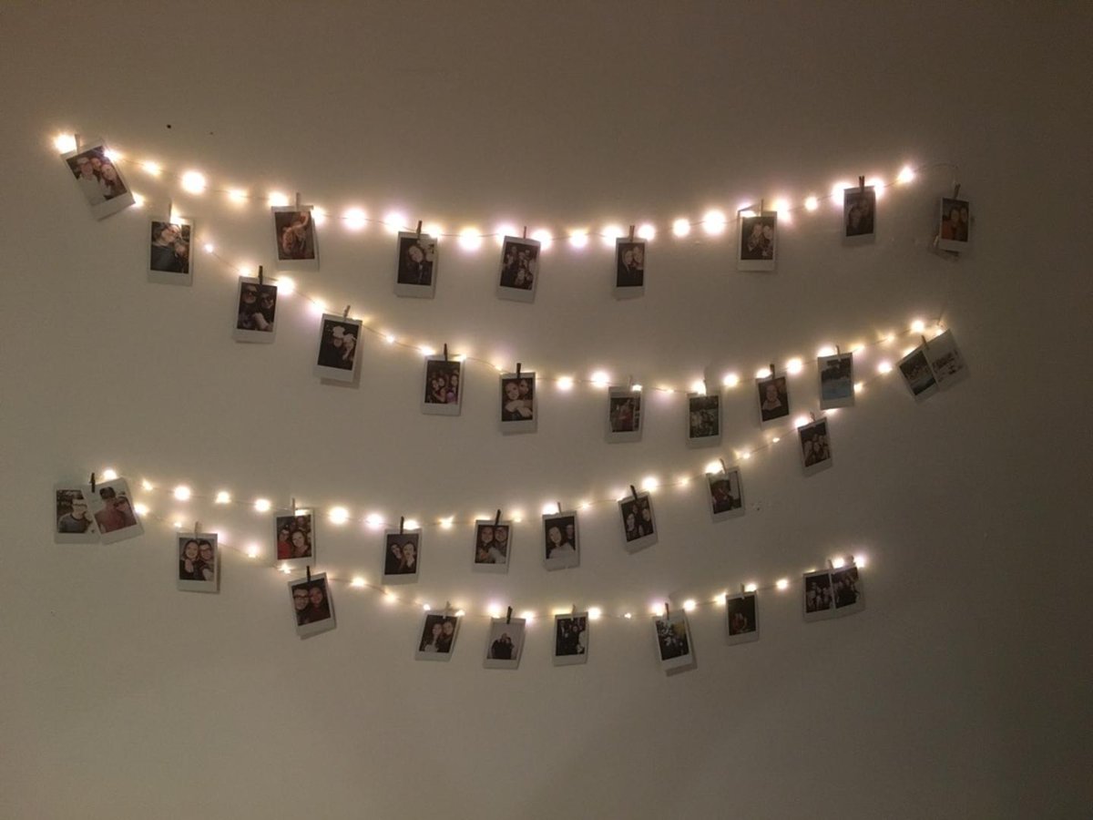 leoushhhhhh's tweet image. l&apos;amour est arrivé dans notre appart 🌌✨ #PolaroidMemories #notrecocon #àcompléter 💘 @ClemDbrt