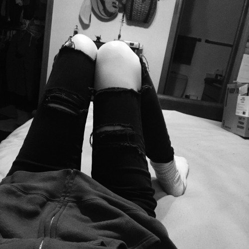 SWSBrook's tweet image. I wish I was this skinny...
#thinspo #thinsperation #fat #Diet #depression #imgoingtodieanyway #proana #ana