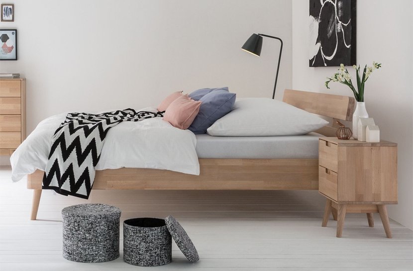 Shop the look: scandi slaapkamer. Wat vind jij van houten meubels in de slaapkamer? stripesandwalls.nl/shop-the-look-…