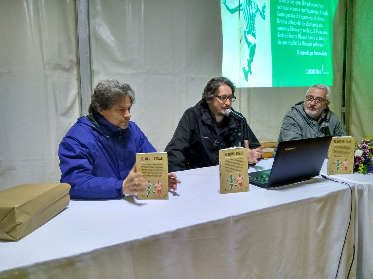 FLBormujos's tweet photo. Presentación del libro «El derbi final», a cargo de John J. Reel. Un derbi 
literario de 28 escritores, Betis-Sevilla #FLBormujos https://t.co/Xf6qrivbUg