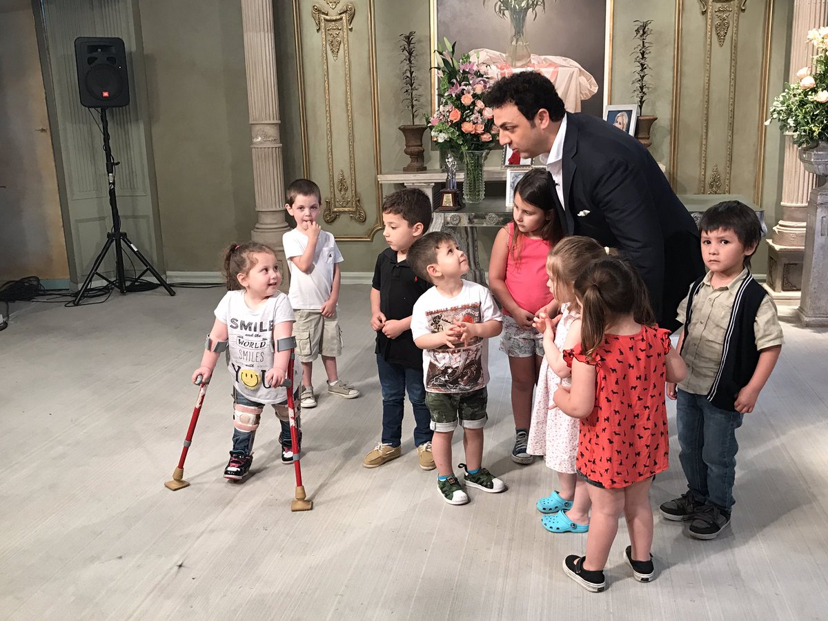 mirthalegrand's tweet photo. Gracias @diegotopaok por incluirlos a todos en tu show para #TopaConMirtha https://t.co/QW3s7qvQdo