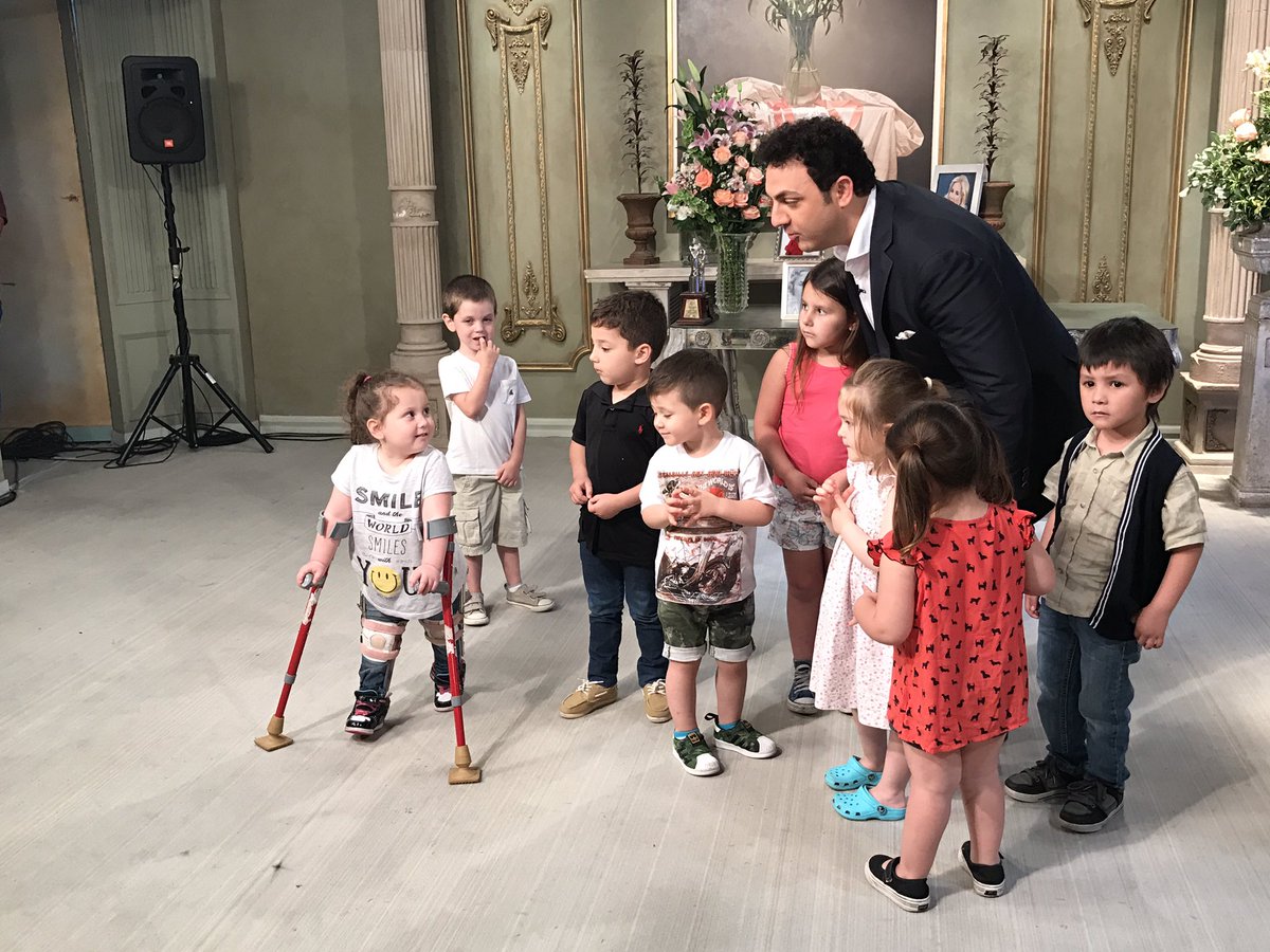mirthalegrand's tweet photo. Gracias @diegotopaok por incluirlos a todos en tu show para #TopaConMirtha https://t.co/QW3s7qvQdo