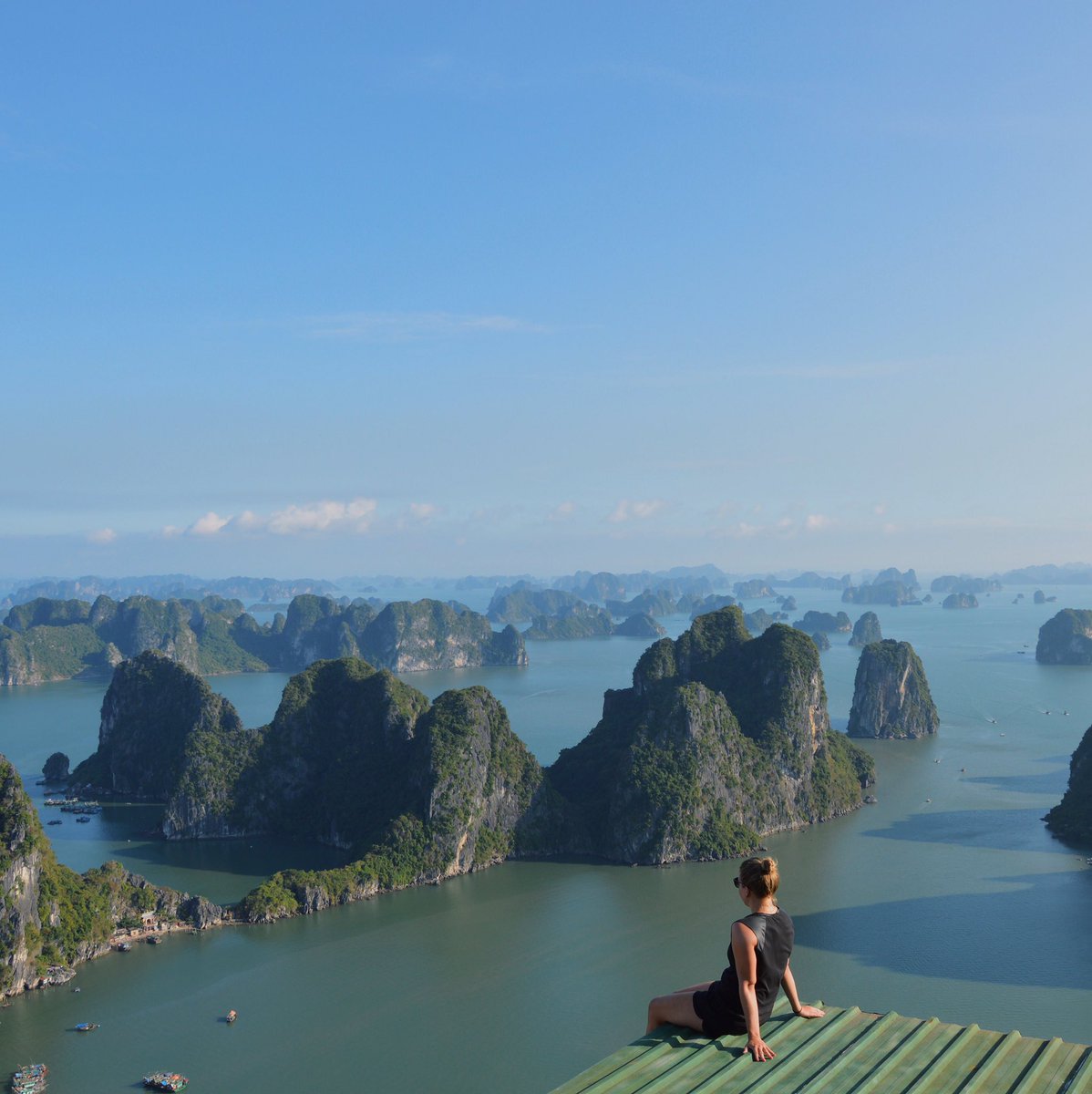 thetravelcode's tweet photo. Incredible view up here! No doubt one of the best spots to look over #halongbay @ Hạ Long Bay https://t.co/HRGtPKeyvd https://t.co/s4TdxIsXdY