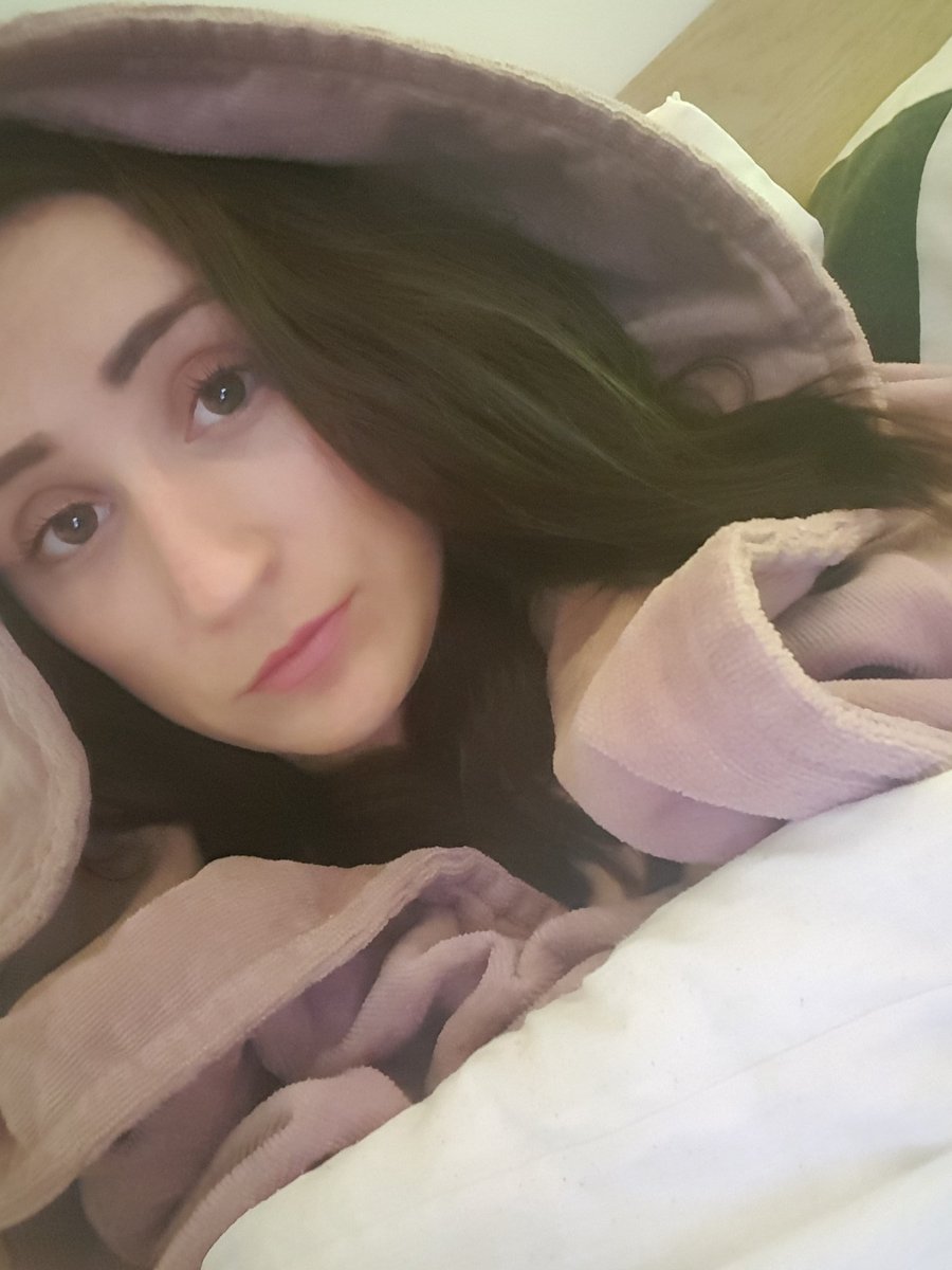 star6767's tweet photo. #earlynight #beyourself #everydayamazing  #everydayisablessing #tired https://t.co/W84QOh3ago