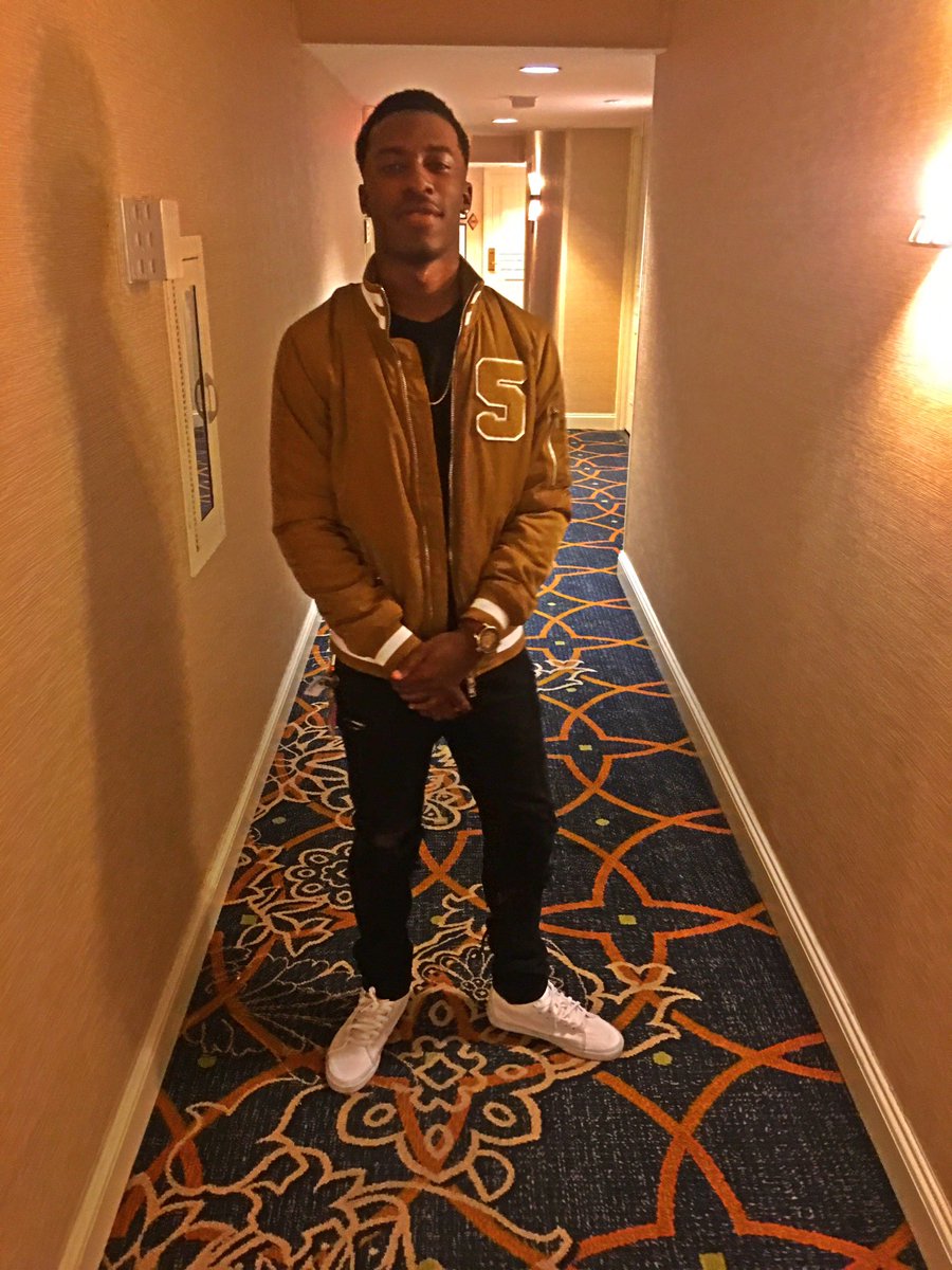 DJCammFederal's tweet image. Tell yah hoe I  don't want that pussy give me mouth bitch 😅 #BC2016