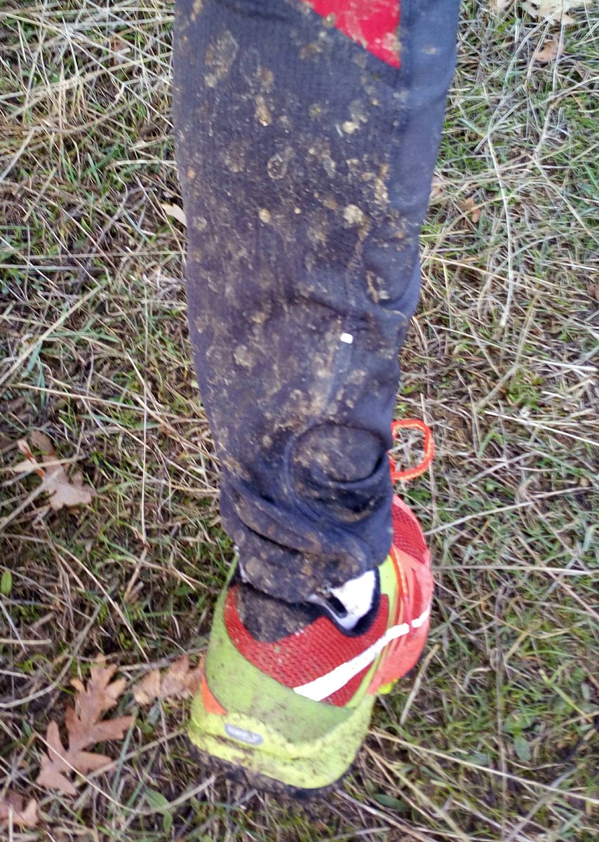 jabatosrc's tweet photo. Estreno "como es debido" d las @MerrellSpain #AllOutCharge
Zapatillón! Confort, agarre y respuesta d 10 en senderos con barro y algo d nieve https://t.co/59syuAE3CT
