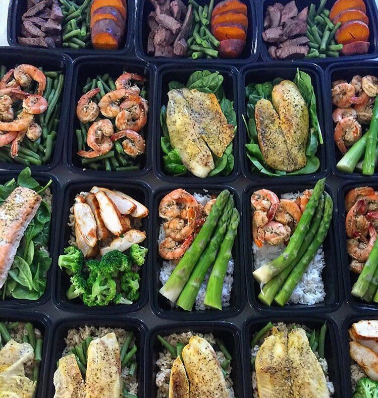 Yerrysito's tweet photo. My company @MiamiFitMeals is taking in orders! Two meals a day throughout the week for 70.00! Contact us at 📲786-340-1501 LOSE WEIGHT FAST! https://t.co/7Y0lfL2JX3