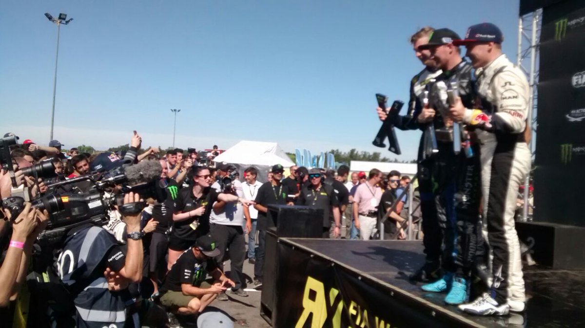 Podio completo del #ArgentinaRX : <a href="/AndreasBakkerud/">Andreas Bakkerud</a> <a href="/JohanKMS88/">Johan Kristoffersson</a> <a href="/Heikkinen57/">Toomas  Heikkinen</a>  - #WorldRX <a href="/FIAWorldRX/">FIA World Rallycross Championship</a>