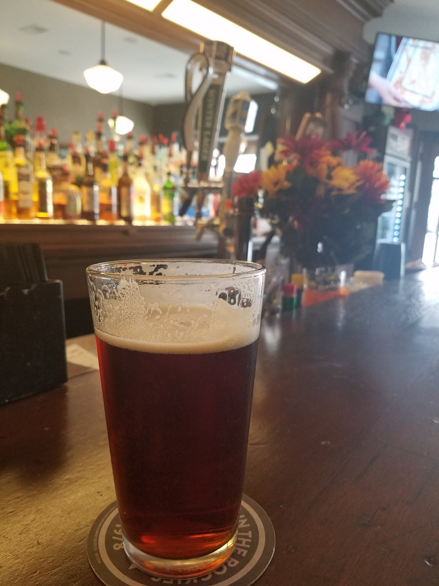 Semomedia1's tweet photo. Enjoying a cold Winter Lager @MyTheBar 
#shoplocal #GoneGirl #semomedia https://t.co/RakKzWndMY