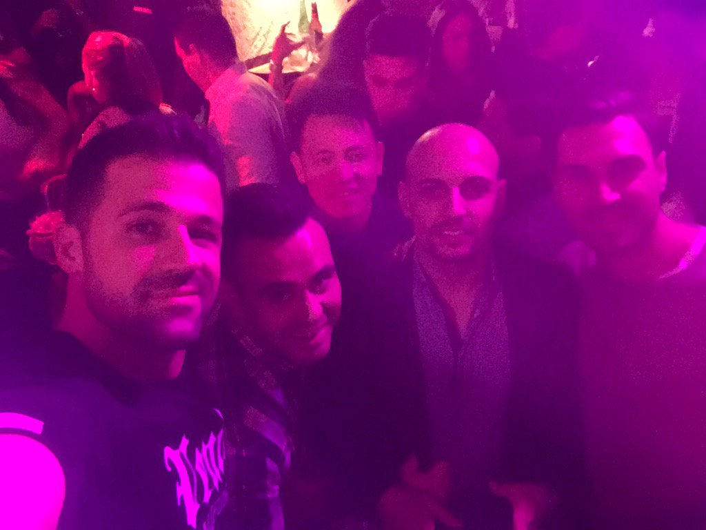 sergio_citrix's tweet photo. @SantiBertomeu llegó el chino 🕸👲🏼🕸#Gao King y el súper modelo Pablo Dnk desde GANDIA con ganas de jujaneoooo! https://t.co/W6JwTd5JCR